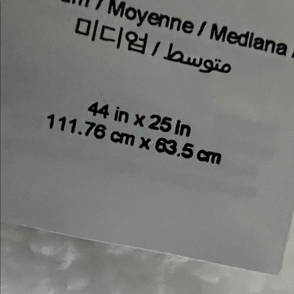 Pottery Barn White Cozy Ribbed Robe Quiet Luxury Spa Resort Size: 44 in x 25 in - Picture 11 of 13